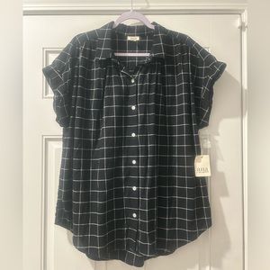 NWT Women’s ANA Blay and White Button Down Blouse Size XL